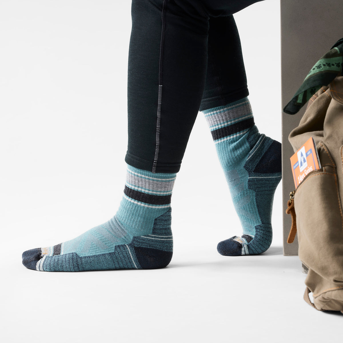 Chaussettes de randonnée Light Cushion Mid Crew avec des rayures  - 2