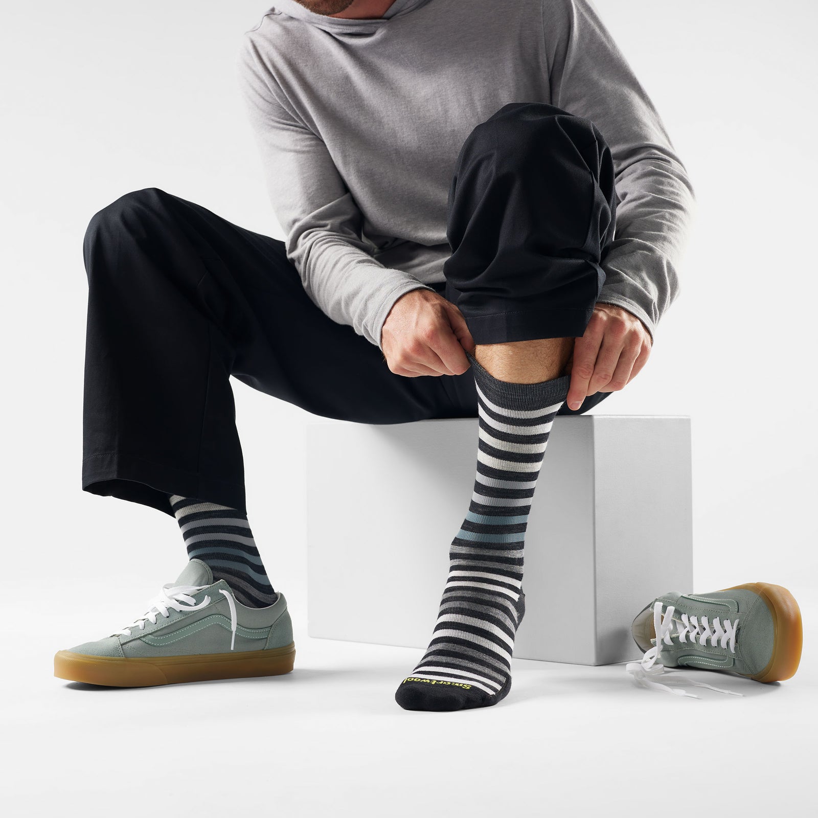 Everyday Spruce Street Crew Socks Black-White - ver - 2