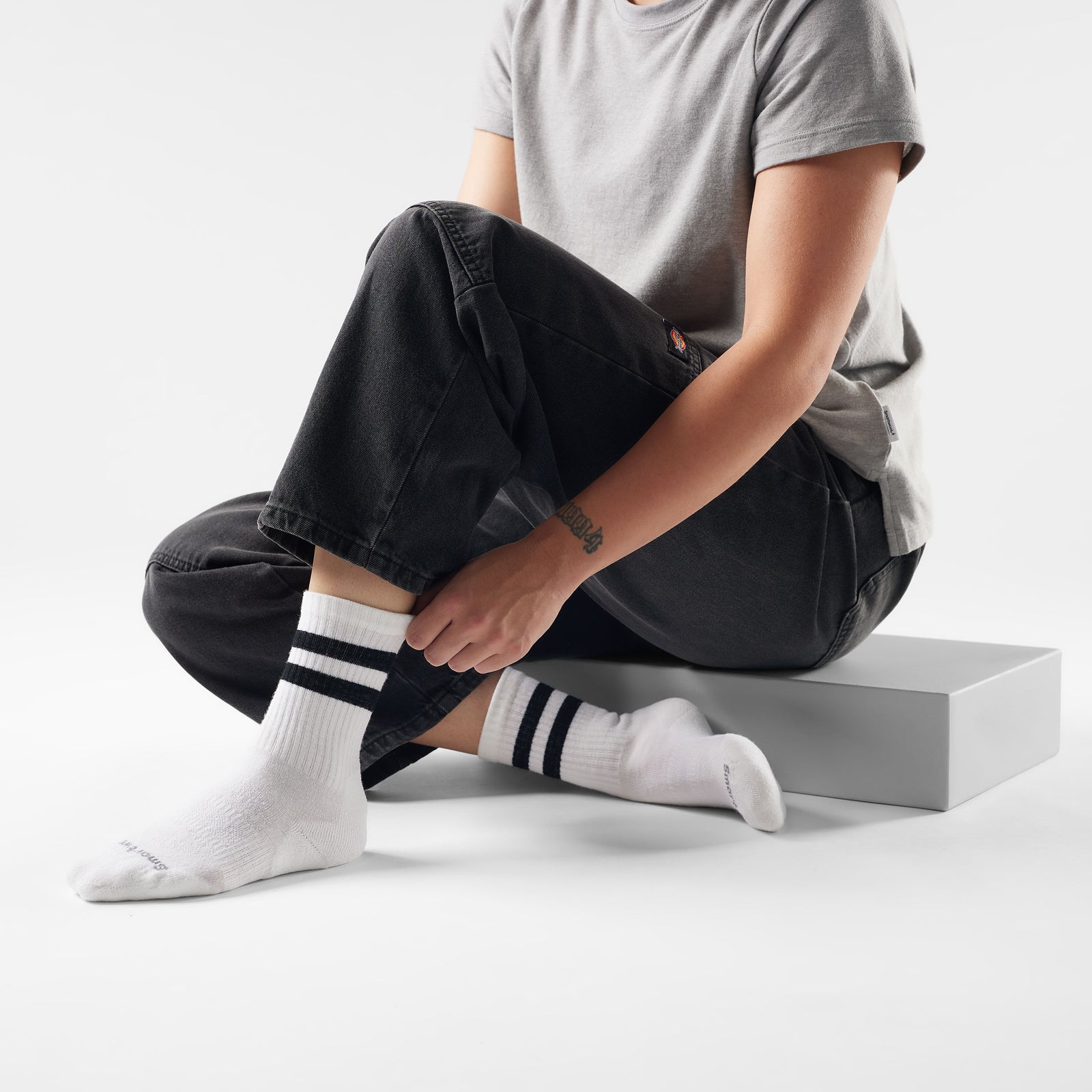Everyday Athletic Striped Crew Socks White - ver - 2