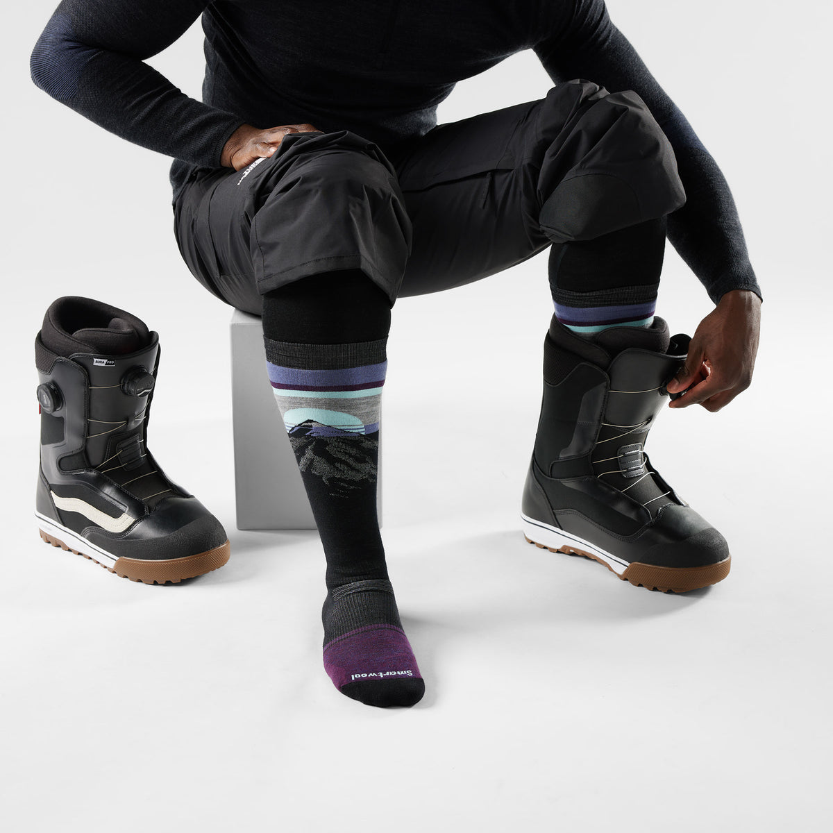 Snowboard Mountain Sunrise Over The Calf Socks Black - 2