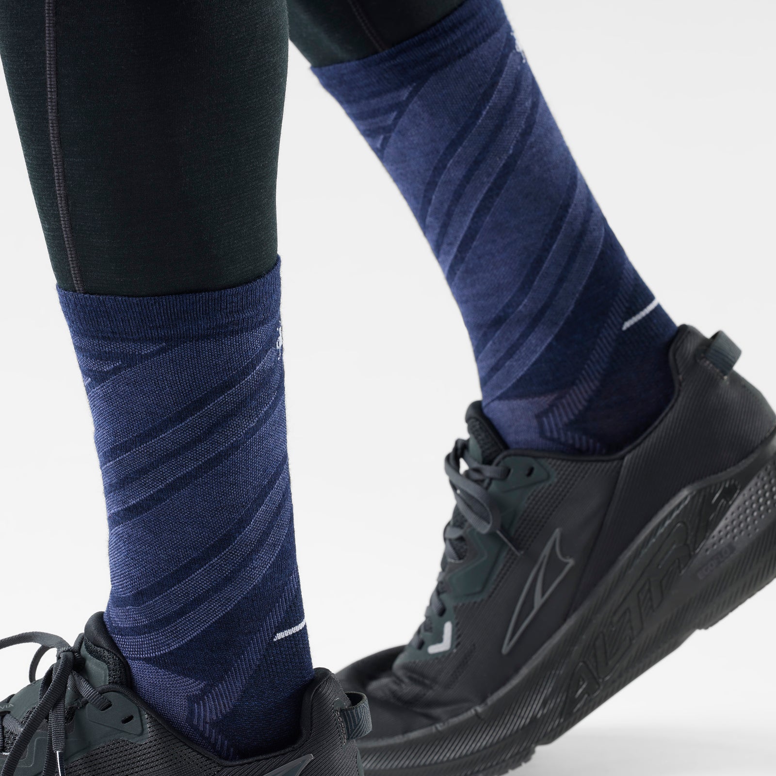 Run Crew Socks Deep Navy - ver - 2