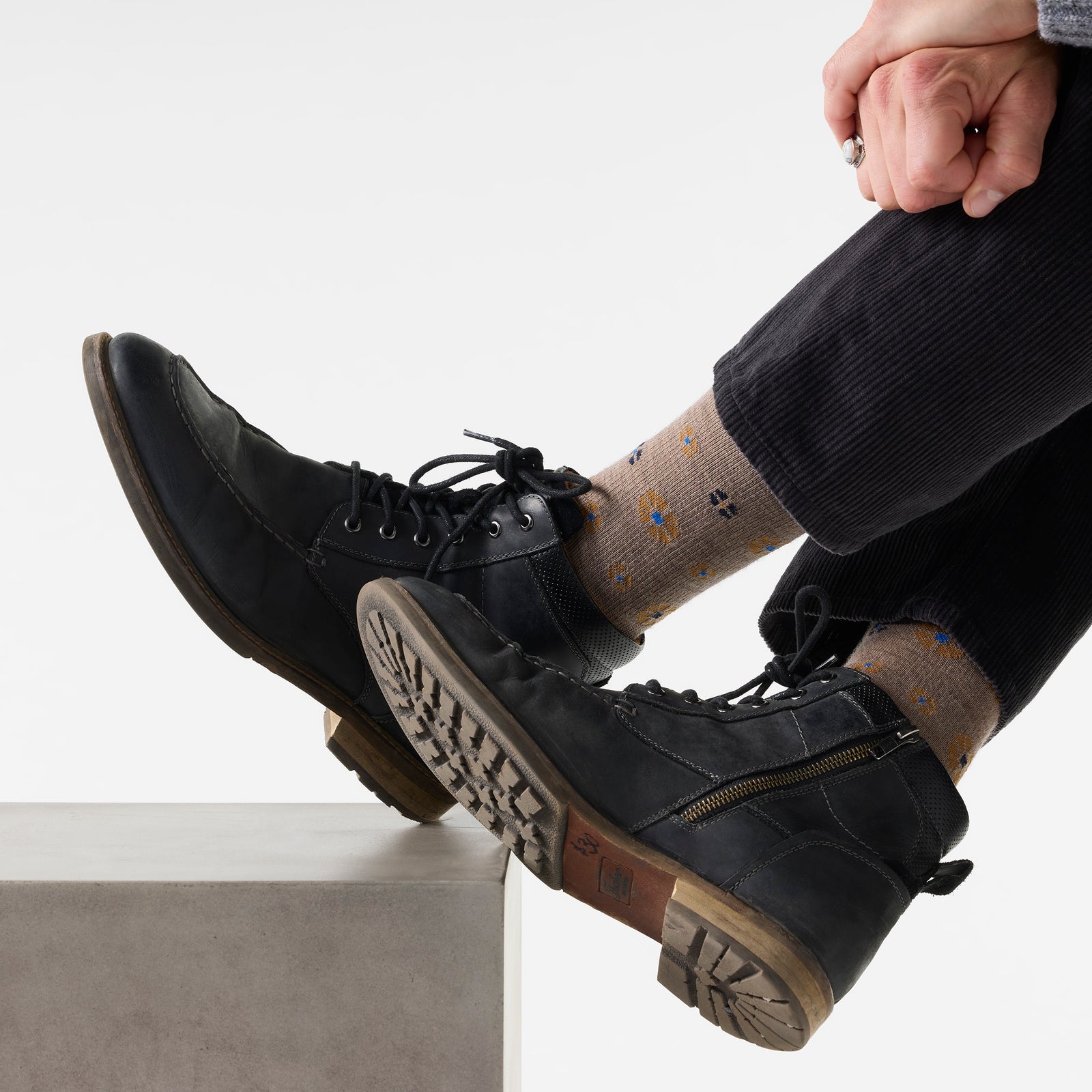 Everyday Wellshire Crew Socks Fossil - ver - 2