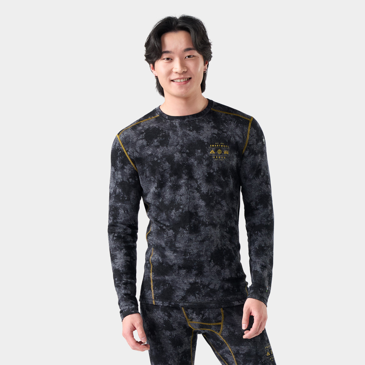 Classic Thermal Base Layer Crew Black Tie Dye/Hny Gold - ver - 1